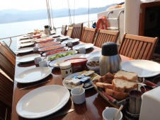 Almuerzo a bordo